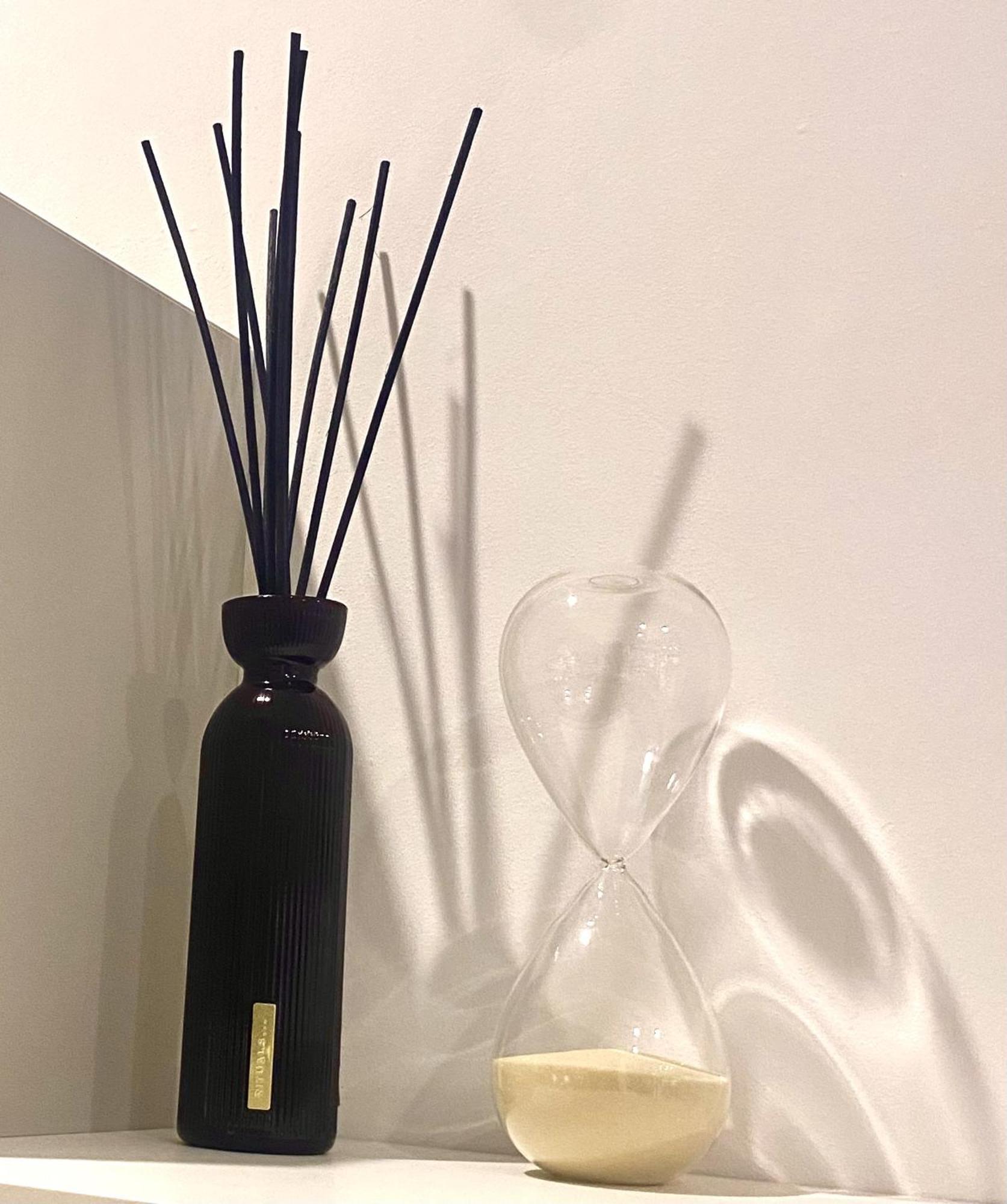 Barcelona Chic Apartments- Free Parking - 10 Min From Bcn City Centre By Metro エクステリア 写真